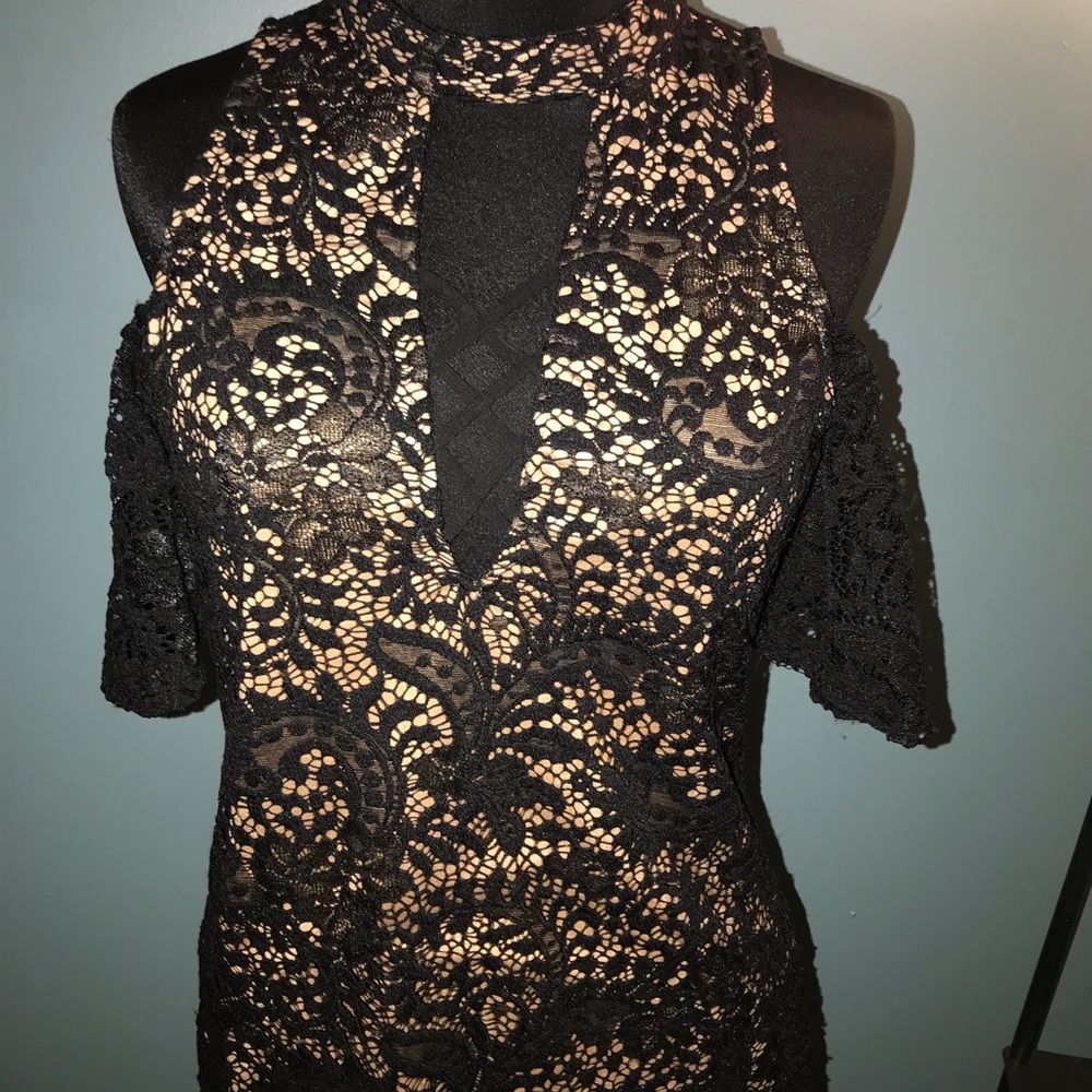 Sexy lace black cold shoulder shirt
